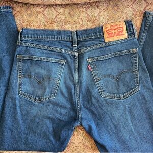 Men’s Levi 505 Regular Fit Jeans